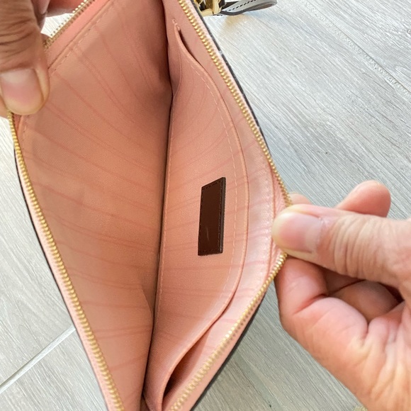 - SOLD-
Louis Vuitton Pouch for Neverful Ebene - Picture 8 of 14